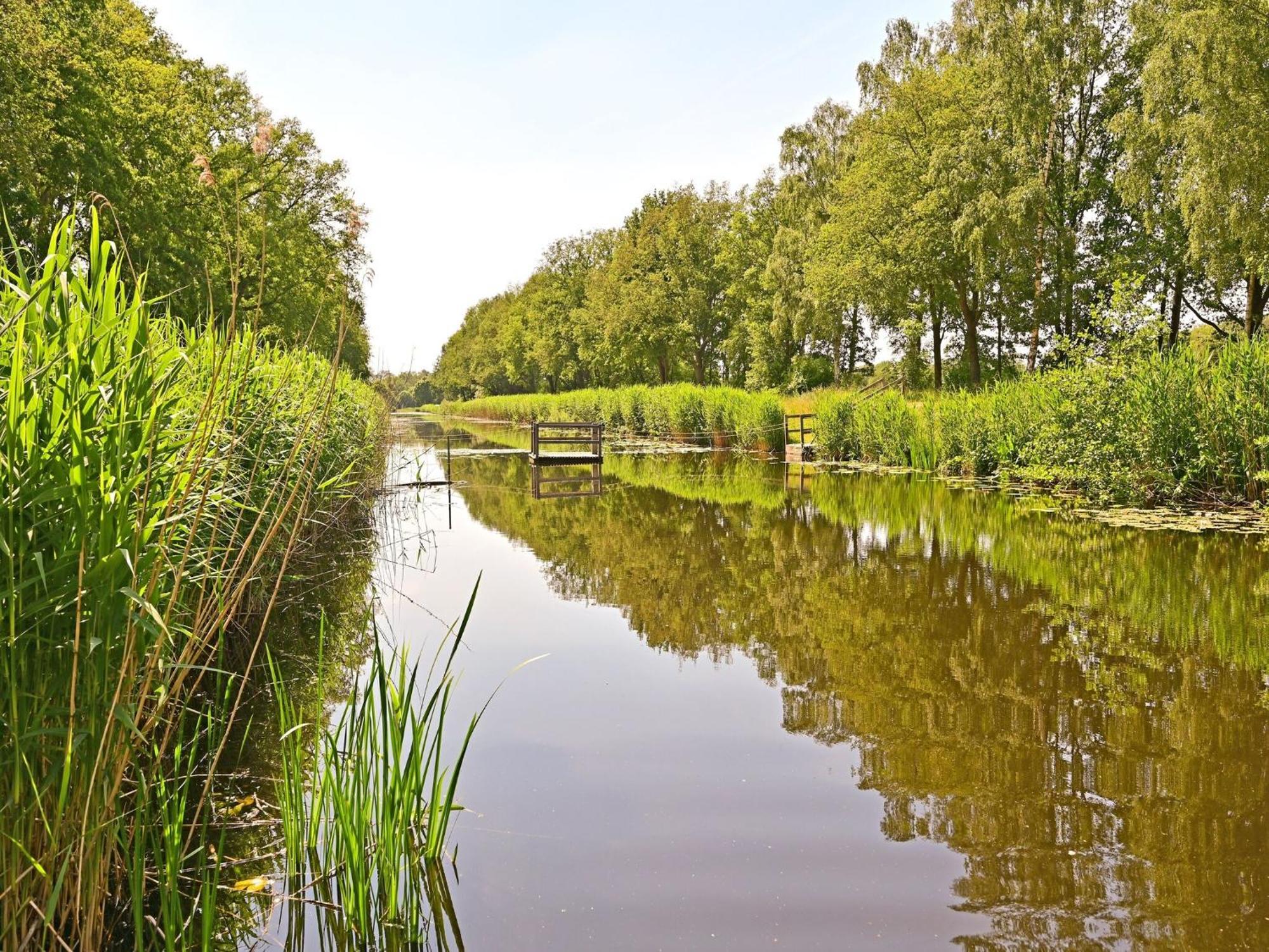 Chalet With Gorgeous View Of The Natural Surroundings Weerselo エクステリア 写真