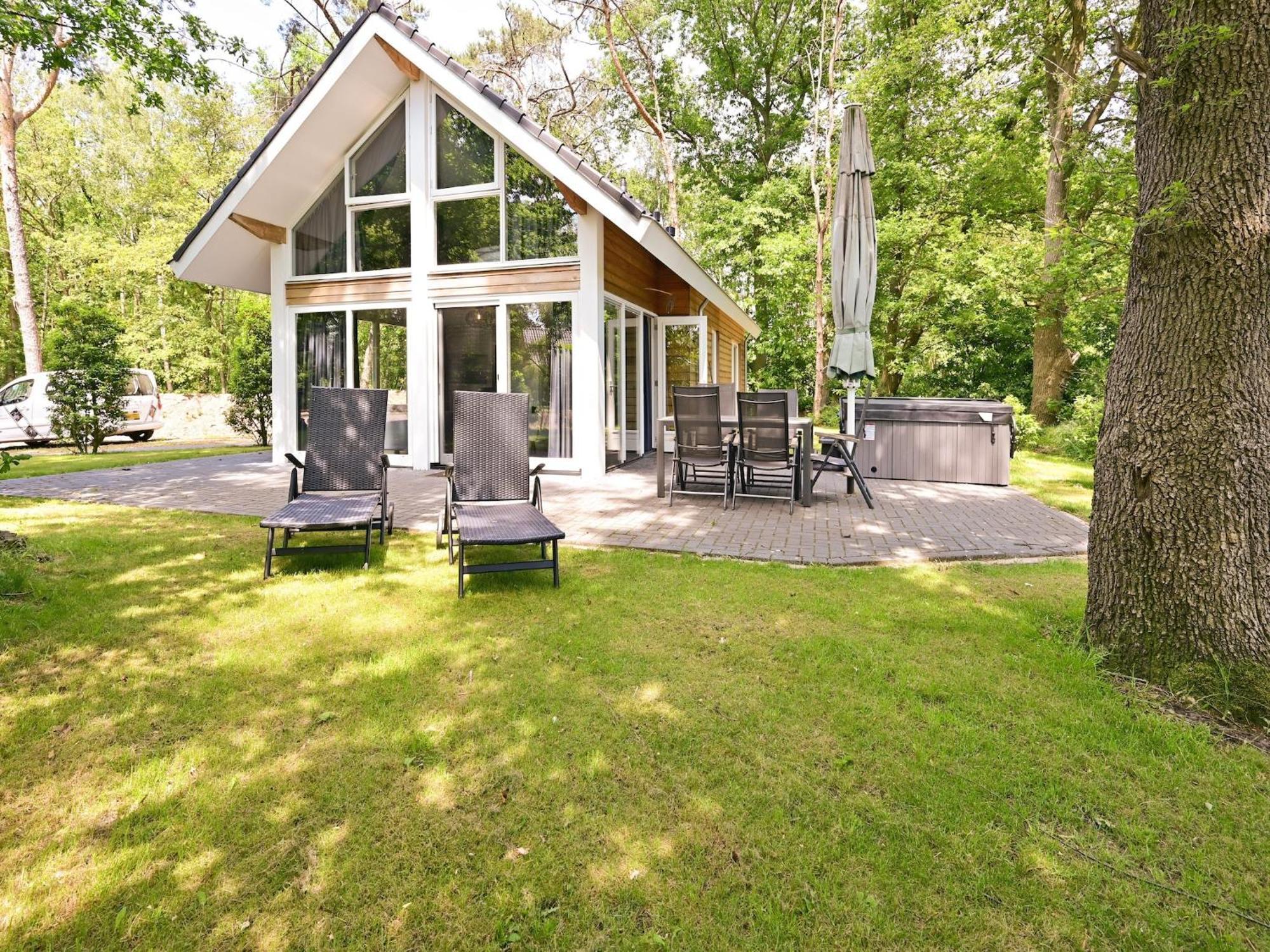 Chalet With Gorgeous View Of The Natural Surroundings Weerselo エクステリア 写真