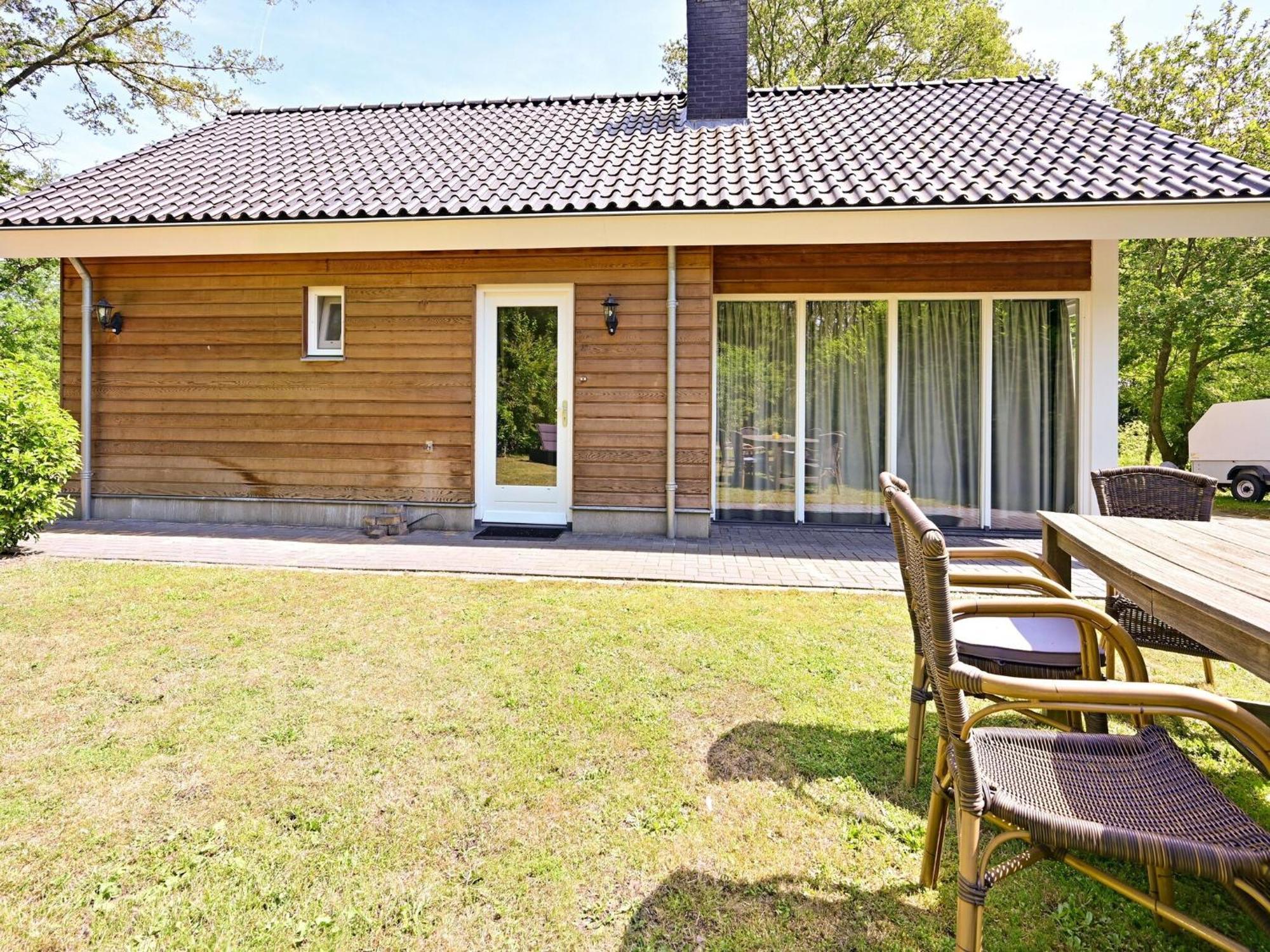 Chalet With Gorgeous View Of The Natural Surroundings Weerselo エクステリア 写真