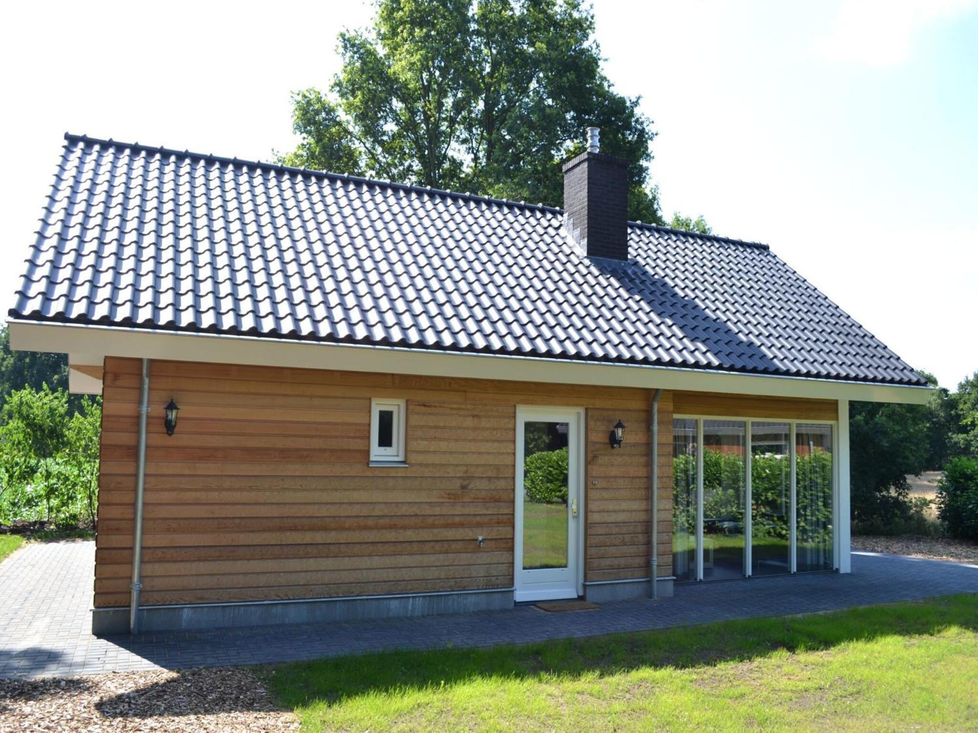 Chalet With Gorgeous View Of The Natural Surroundings Weerselo エクステリア 写真